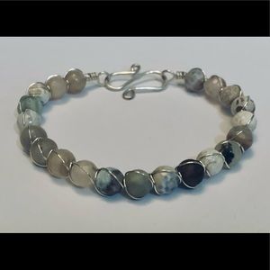 NWT Natural Agate Gemstone Wire Wrapped Bracelet